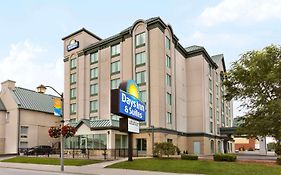 Days Inn And Suites by The Falls